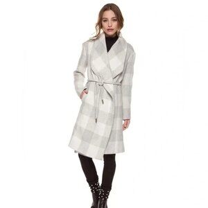 BNWT Dex, size M, Stylish Gray/ Ivory Tartan Plaid Wrap Coat. Belted, Wool blend